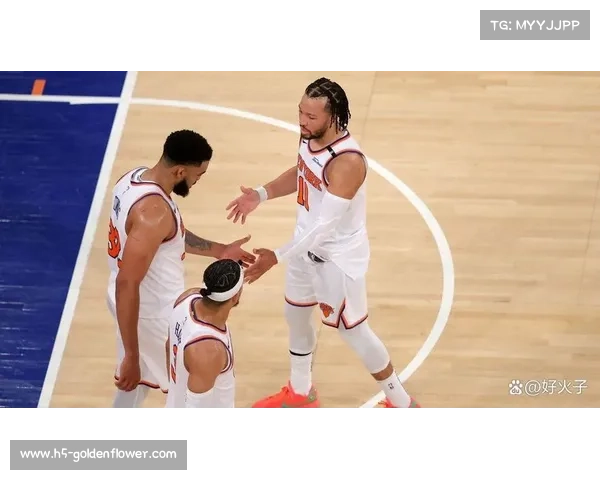 唐斯加盟尼克斯后场均22+12,成布伦森理想搭档 唐斯加盟尼克斯后场均22+12,成布伦森理想搭档